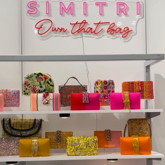 New Simitri Gold Disco Clutch Handbag/Crossbody Metal Chain Handbag NWT - Picture 3 of 13